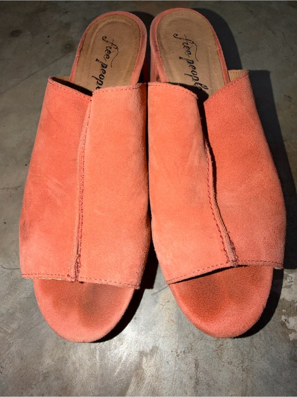 Free People Coral Suede Moody Mule Shoe Size 38 Or 7.5